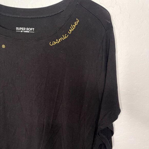 Torrid Embroirdered Gold Super Soft Black Cosmic Top 3 3X 22/24 - Picture 2 of 4